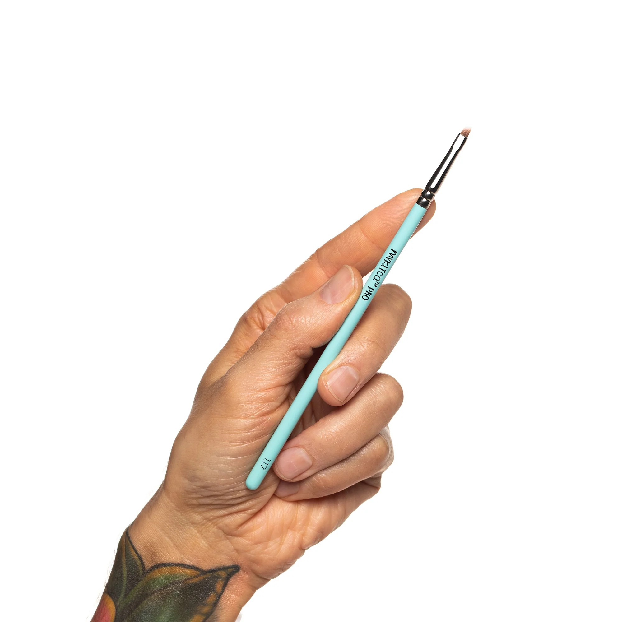 1.17 - PRO - MI PINCEL DE MAQUILLAJE DE ÁNGULO PEQUEÑO